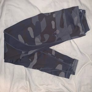 Violate the Dresscode Leggings